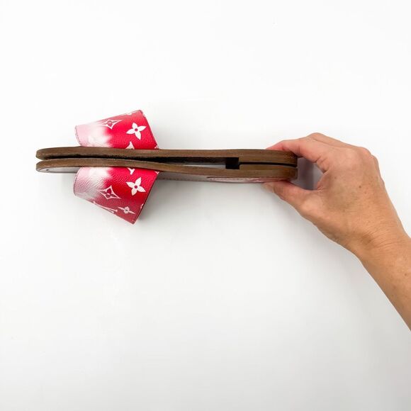 Louis Vuitton LV Lock It Slides Escale Two Tone Flat Sandals EU 39 US 9 - Picture 8 of 12